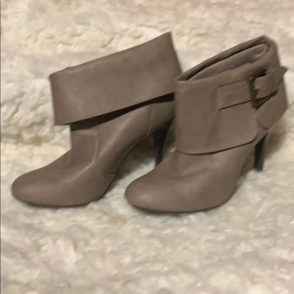 New Direction booties - Picture 3 of 8